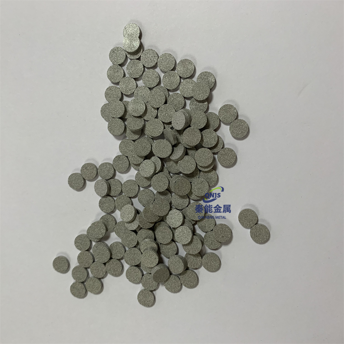 微米級(jí)過濾精度 超細(xì)粉末顆粒燒結(jié)濾片圓濾片